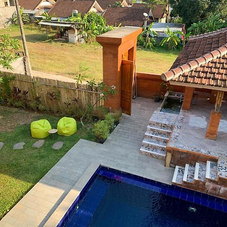Candra Loka Studio & Apartment By The Loka Kerobokan Esterno foto