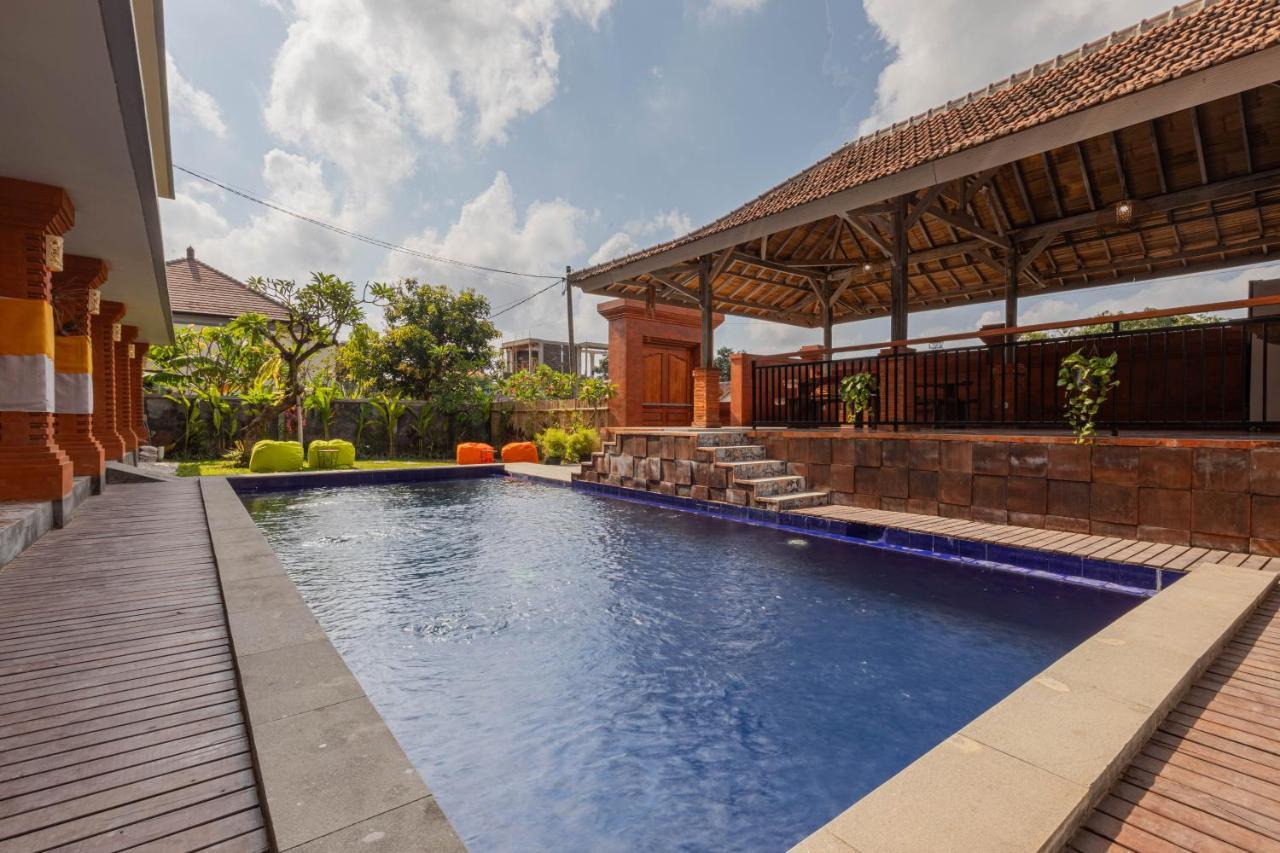 Candra Loka Studio & Apartment By The Loka Kerobokan Esterno foto