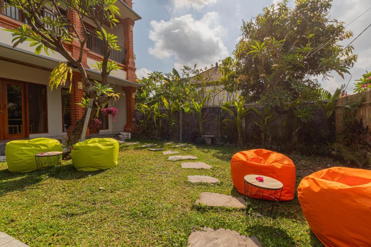 Candra Loka Studio & Apartment By The Loka Kerobokan Esterno foto