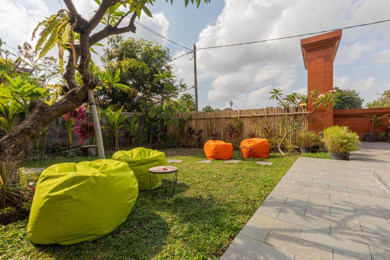 Candra Loka Studio & Apartment By The Loka Kerobokan Esterno foto