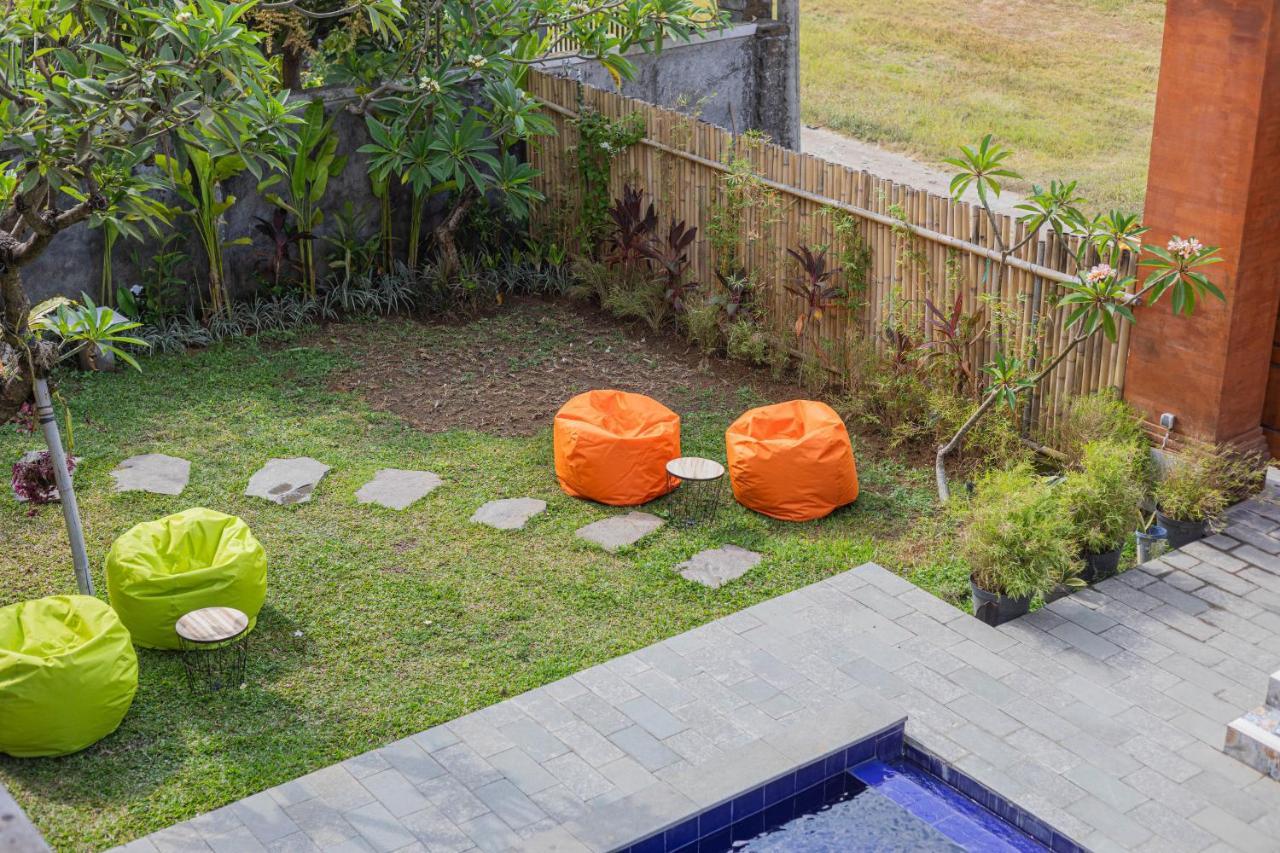 Candra Loka Studio & Apartment By The Loka Kerobokan Esterno foto