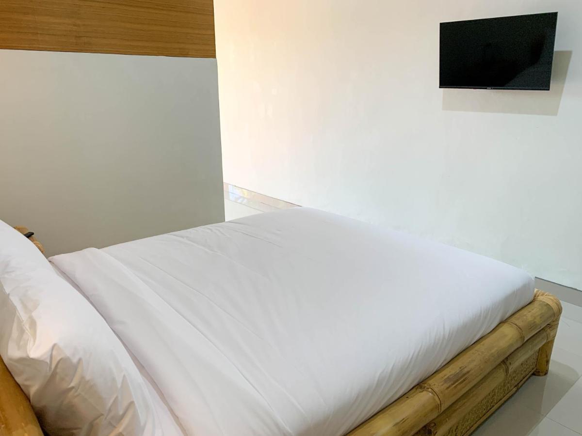 Candra Loka Studio & Apartment By The Loka Kerobokan Esterno foto
