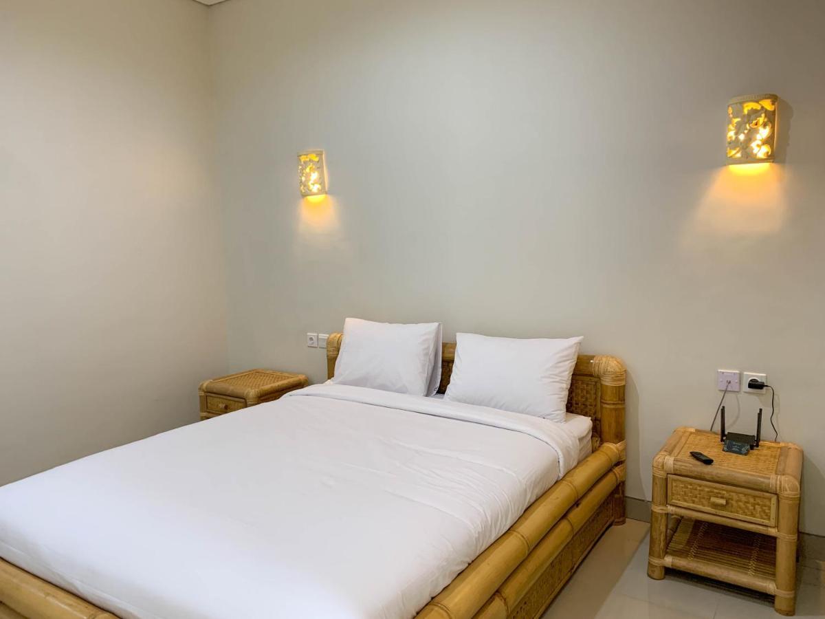 Candra Loka Studio & Apartment By The Loka Kerobokan Esterno foto