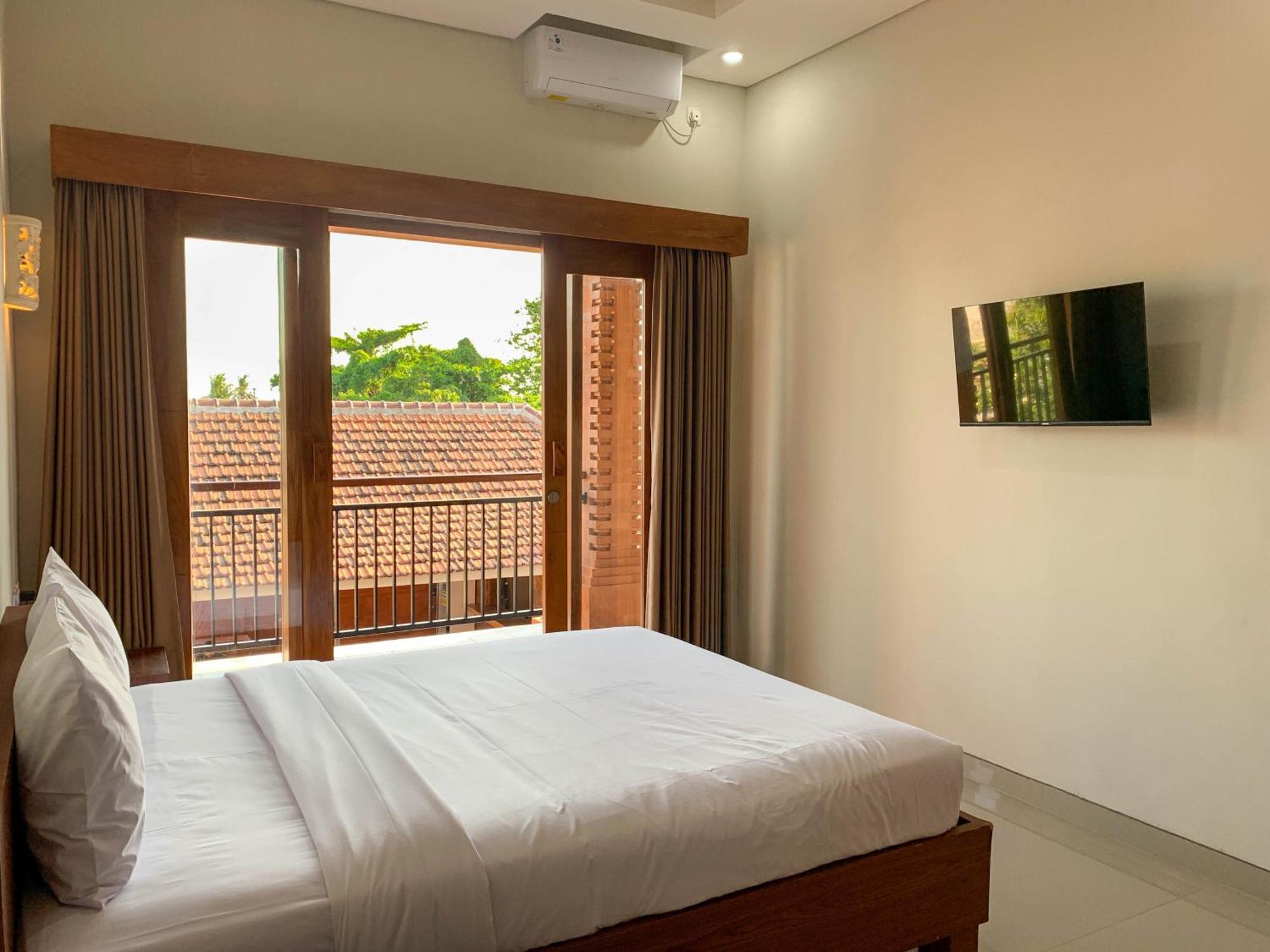 Candra Loka Studio & Apartment By The Loka Kerobokan Esterno foto