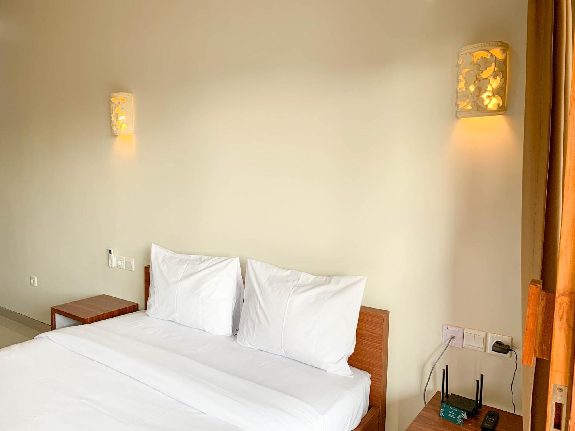 Candra Loka Studio & Apartment By The Loka Kerobokan Esterno foto